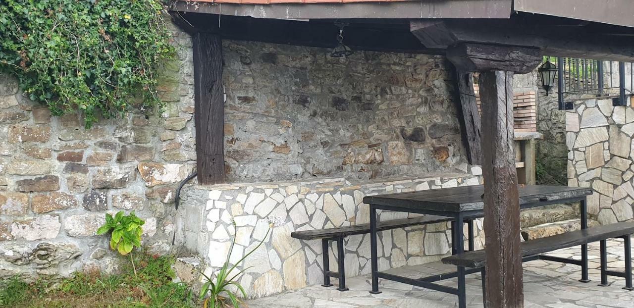 La Casa Del Acebal Guest House Solorzano ภายนอก รูปภาพ